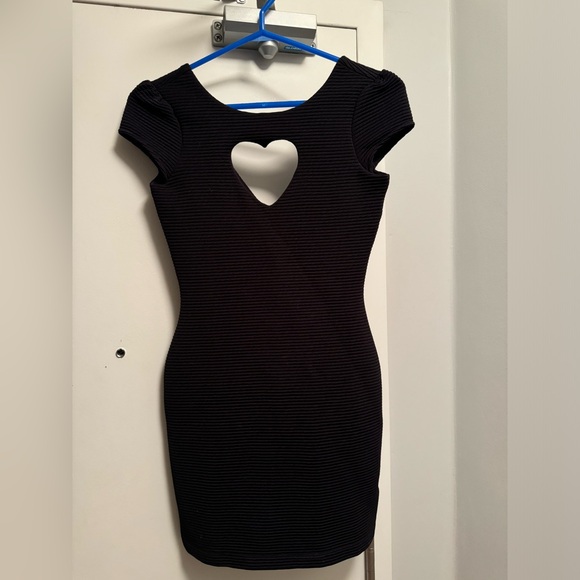 Cooperative (Urban Outfitters) black heart cutout ribbed mini bodycon dress - Picture 2 of 7